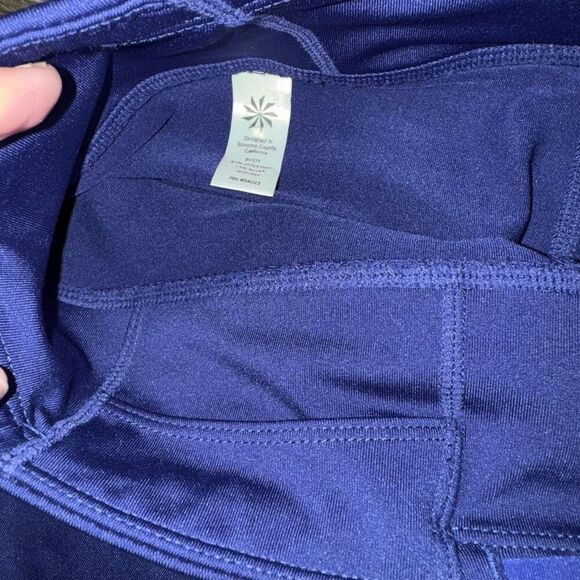 ATHLETA Sonar Purple Capri Legging Pant Crop Tight 341479 Reflective - Picture 5 of 6